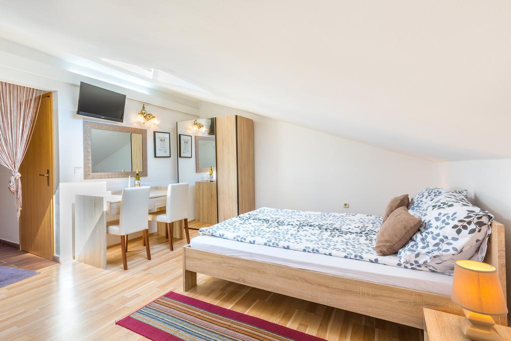 Bed & Breakfast La Fontana Medulin Luaran gambar