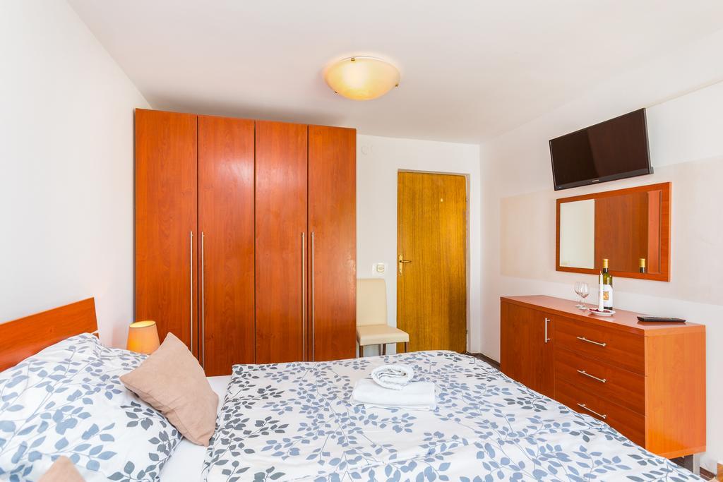 Bed & Breakfast La Fontana Medulin Luaran gambar